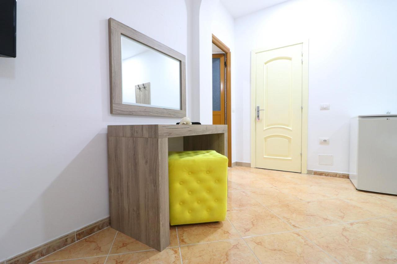 Hotel Kristal Vlorë Eksteriør billede