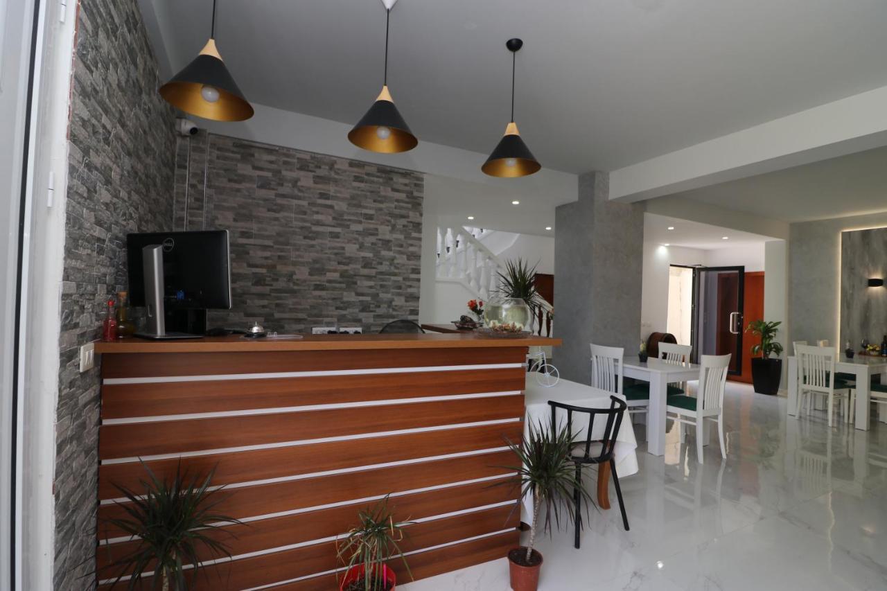 Hotel Kristal Vlorë Eksteriør billede