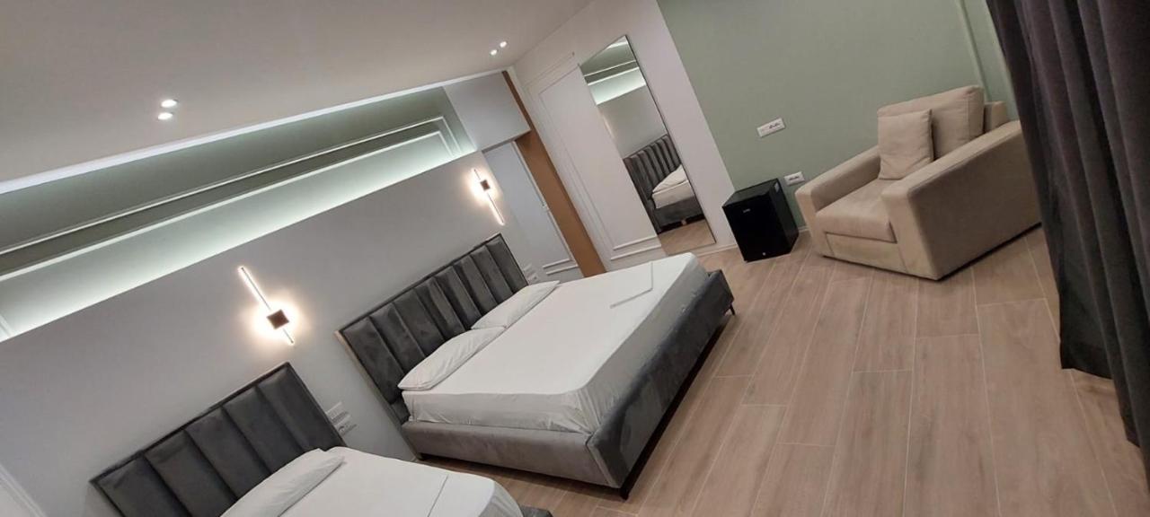 Hotel Kristal Vlorë Eksteriør billede