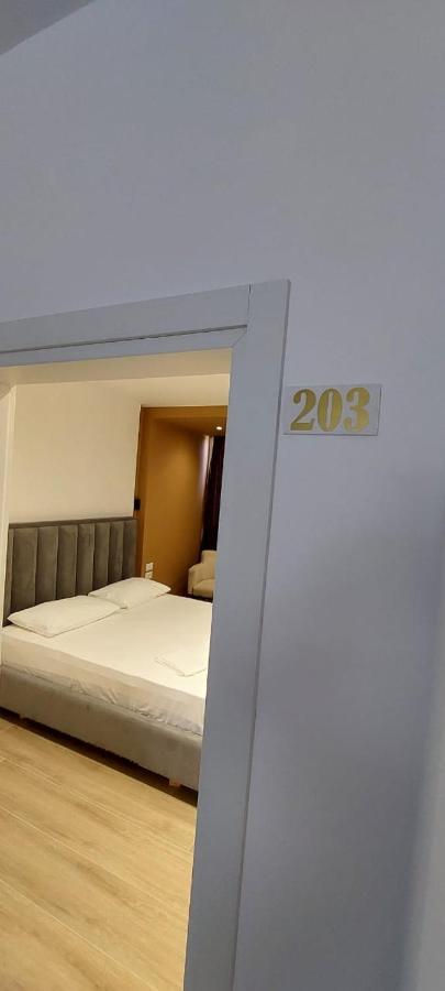 Hotel Kristal Vlorë Eksteriør billede